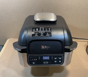 Parrilla interior y freidora de aire Ninja Foodi 6 qt AG302 hornear y asar - LIMPIA Y FUNCIONA - Imagen 1 de 18