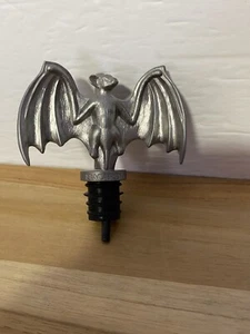 VTG BACARDI PEWTER BAT CORK RUM BOTTLE BEVERAGE POURER STOPPER - Picture 1 of 5