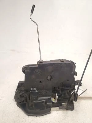 Actuador de cierre de cerradura de puerta trasera para pasajero BMW 335D 2011 BMW 335D ID# 7229468 Foto 1 de 4
