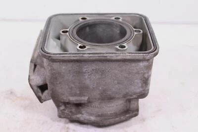 Jarra cilíndrica Ski-Doo Formula SLS 1996 -70 mm de diámetro- Foto 1 de 4