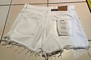 Cotton On Womens Shorts Cut Off White Denim Distressed Button Fly Size 28 / 10 - Picture 1 of 11