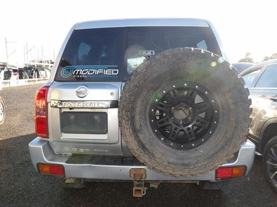 NISSAN PATROL Y61/GU SERIES 4-10 08/2004-04/2017 LEFT BARN DOOR - image 1 of 4