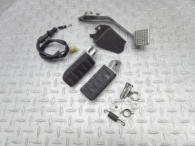 03-09 Honda ST1300 ST1300P 2006 OEM juego trasero derecho pasajero clavija pedal interruptor lote Foto 1 de 4