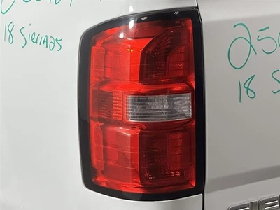 Driver Tail Light Classic Style Pickup Fits 16-19 SIERRA 1500 PICKUP 2764234 - Image 1 of 4