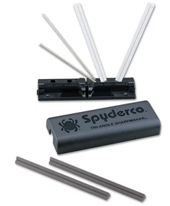 Spyderco Kit Affilatrice Triangolo Grana Fine e Media Pietre Ceramiche 204MF - Foto 1 di 2