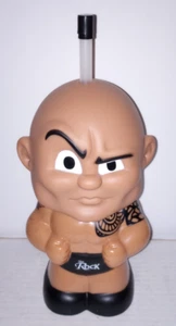 WWE "The Rock" Teeny Mates - Tazza Personaggio Big Sip - 16 oz - Nuova - Foto 1 di 9