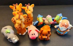 Vintage 2002 Lot 10 Fisher Price Little People Tiere & Noah Figuren - Bild 1 von 6