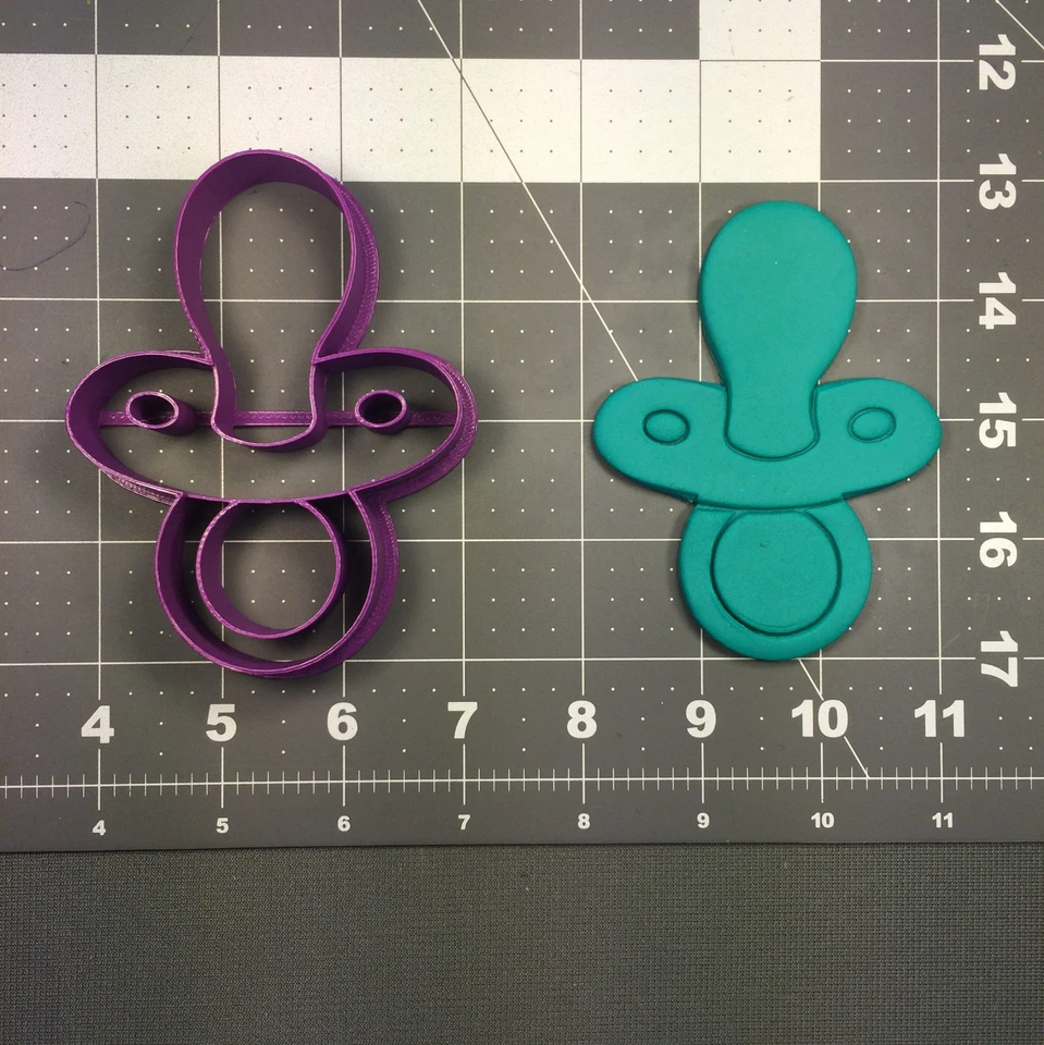 Baby Pacifier 101 Cookie Cutter — 第 1/1 张图片