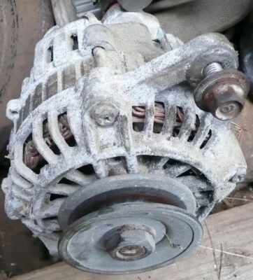 福特Festiva发电机 — 第 1/2 张图片