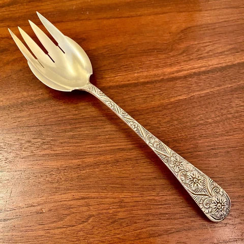 TIFFANY & CO. CUSTOM ENGRAVED STERLING SILVER PARCEL GILT SERVING FORK 9 1/2" Cover
