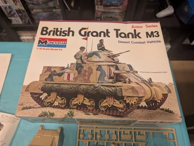 Monogram British Grant Tank M3 1/32 OPENED AND UNBUILT. - Image 1 of 4