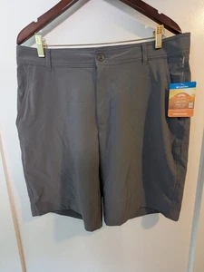 Columbia Herren Shorts Omni Shade Grey Gr. 34 NEU - Bild 1 von 8