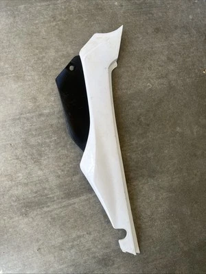 Carenado de sección trasera izquierda Yamaha XT250 XT 250 2008-2012 09 10 11 Foto 1 de 4