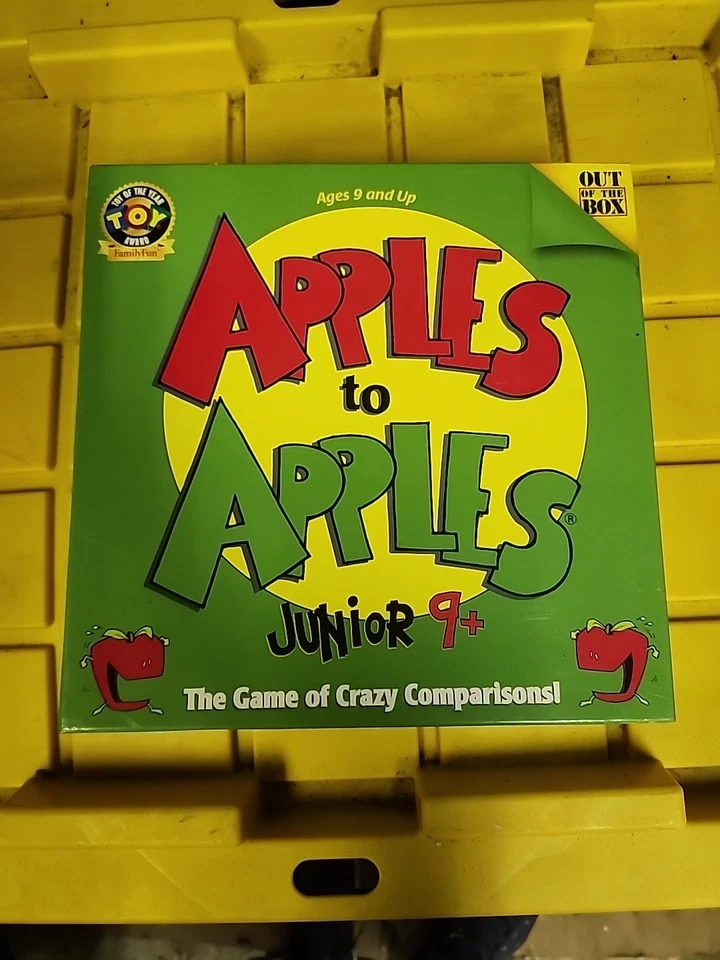 Apples To Apples Junior The Game Of Crazy Comparisons Ages 9+ - Image 1 of 1