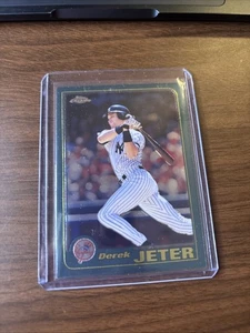 2001 Topps Chrome - Derek Jeter #77 - Picture 1 of 2