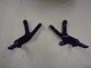 95 96 yzf 600 passenger foot pes left and right side yzf600 - Picture 1 of 6
