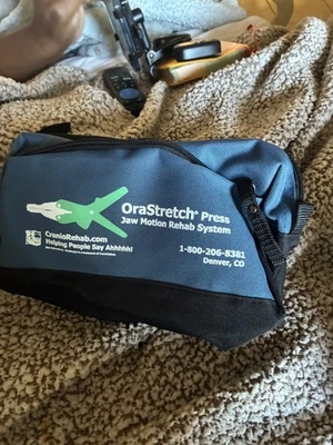 Sistema de reabilitação de mandíbulas OraStretch Press - Compare com Therabite - Imagem 1 de 4