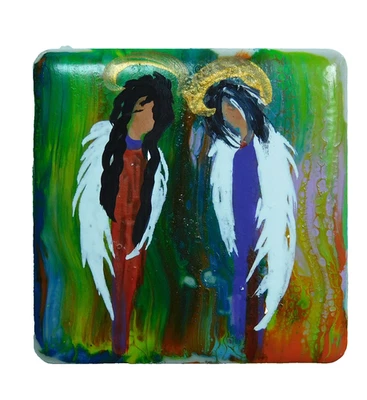 Par de ángeles pintados a mano sobre imán de azulejo de cerámica para verter arte de pintura por Rain Crow Foto 1 de 4