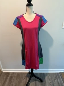 Title Nine Colorblock Gidget Tennis Athletic Dress V Neck Women’s Size Medium - Picture 1 of 7