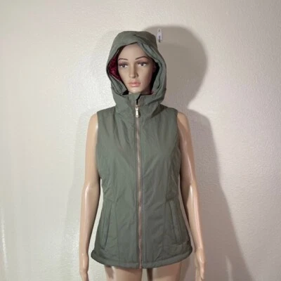 Chaleco acolchado con capucha verde oliva Mountain Hardwear talla pequeña S Foto 1 de 4