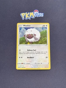 Juego de cartas coleccionables Pokémon Wooloo SWSH011 Black Star Promo Holo LP. - Imagen 1 de 3