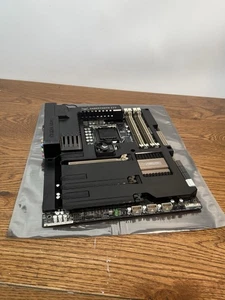 Carte mère ASUS Sabertooth Z77 ATX - LGA1155 - Testée et fonctionnelle - Photo 1/12