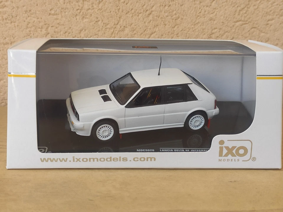 Lancia Delta HF Integrale 16v Rally Specs 1989 MDCS026 Modellino IXO Models 1:43 - Immagine 1 di 4