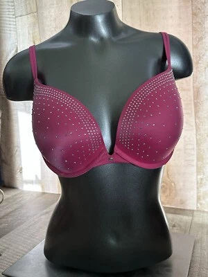 Sujetador Victoria Secret muy sexy 36D adornado Foto 1 de 4