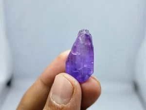 Stunning Natural Tanzanite Crystal Terminated Blue Color 33 Carats Blue Color - Picture 1 of 7