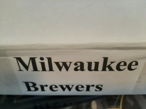 Lotto 365 Carte Milwaukee Brewers Anni Misti E Esordienti Auto GW Maglia Giocatori - Foto 1 di 10
