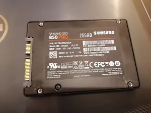 V-NAND SSD Samsung 850 PRO 256GB - Bild 1 von 3
