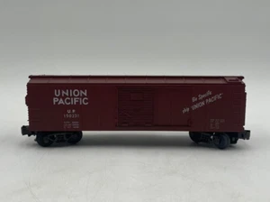 MTH Rail King O Gauge Union Pacific Box Car 3-Rail - MT-7402 - Picture 1 of 12
