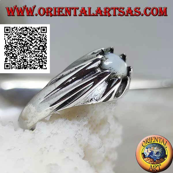 Anello in Argento 925‰ semisfera di madreperla su montatura a vulcano - Immagine 1 di 1