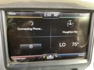 Used Infotainment Display fits: 2016 Ford F350SD PICKUP Front dash 8`` touch scr - Image 1 of 4