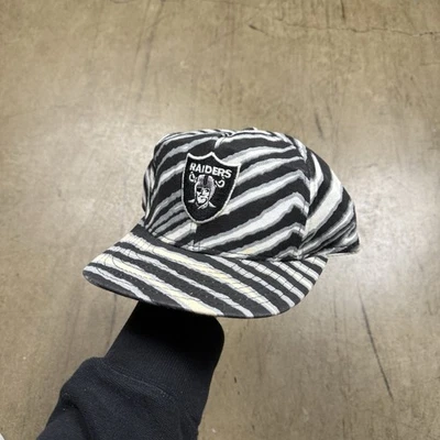复古 Oakland Raiders 帽子 Snap Back 斑马印花 90 年代 Zubaz All Over — 第 1/4 张图片