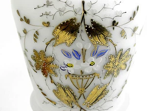 dav 2 EXQUISITELY PATTERNED BRISTOL VASES WHITE, GOLD, SALMON MANTEL BASES 00100 - Bild 1 von 11