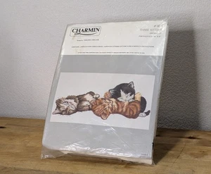 Vintage drei schlafende Kätzchen Charmin Wolle Crewel Stickpackung #36-3 ungeöffnet - Bild 1 von 4