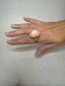 VINTAGE BARONESS RING WATCH 17 JEWELS Women’s Pink And Gold Color adjustable - Picture 1 of 6