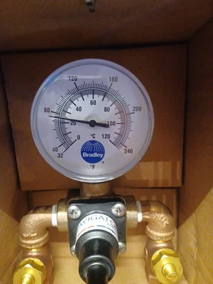 Bradley S19-2000 EFX THERMOSTATIC MIXING VALVE 7.3 - Image 1 of 4