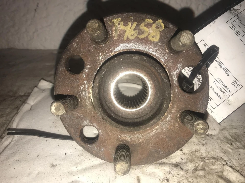 Used Front Wheel Hub fits: 2005 Chevrolet Cavalier Front Front Grade A - Image 1 of 4