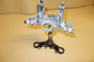 YAMAHA TDR50 TDR 50 3FY juego de yugos horquilla delantera abrazaderas marco de cuerpo suspensión - Imagen 1 de 8
