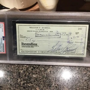 Bill Russell Signed Autographed Bank Check PSA DNA Boston Celtics HOF Legend - Picture 1 of 3