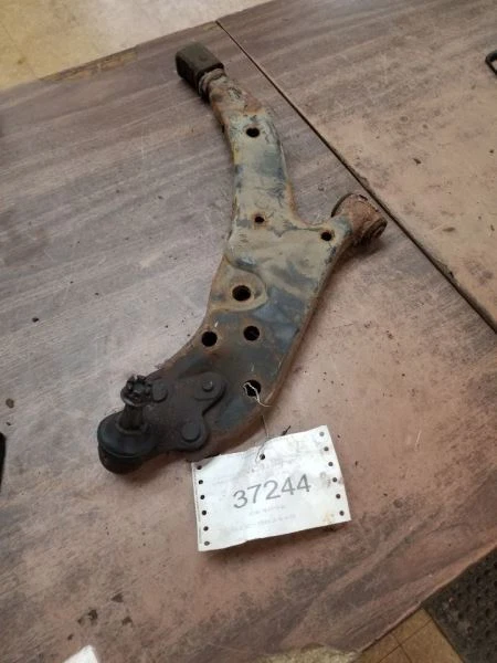 Brazo de control inferior derecho pasajero delantero se adapta a 95-97 TERCEL 18959 Foto 1 de 1