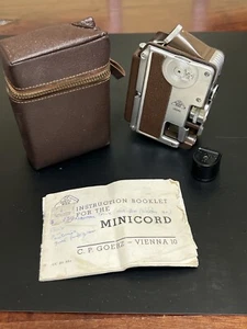 GOERZ WIEN 1551 MINICORD FOTOCAMERA REFLEX SUBMINIATURA DOPPIA LENTE CON CUSTODIA E PELLICOLA - - Foto 1 di 13
