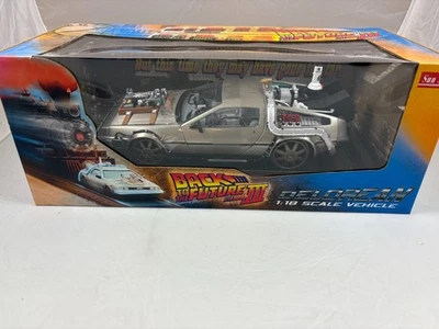 Sun Star Back to the Future III 1:18 Scale DeLorean Time Machine Diecast Vehicle — 第 1/4 张图片