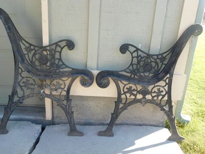 RARE Antique Victorian Cast Iron Ornate Ivy Garden Park Bench End Side Legs VGC! - Image 1 of 4