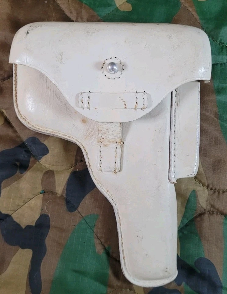 A.Kind West German White Browning Hi Power Leather Holster Right-hand 1961 - Image 1 of 4