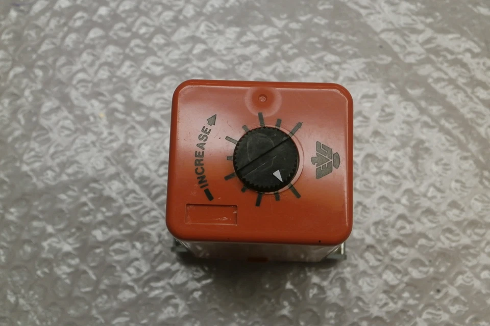 Eagle Signal Controls Timer 80Q2A613 - Image 1 of 4