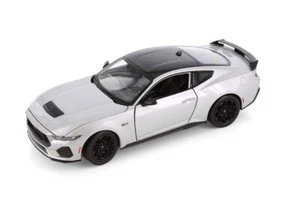 2024 Ford Mustang GT 1/24 Diecast Metal Model by Welly - SILVER - Picture 1 of 8