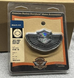 2003 Genuine Harley-Davidson 100th Anniversary Sissy Bar Medallion OEM 91760-03 - Foto 1 di 6